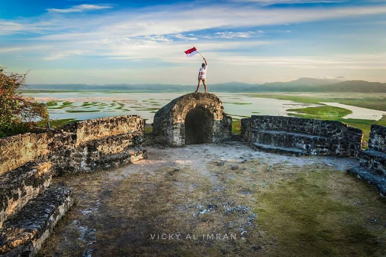 Danau-Limboto-dari-Benteng-Otanaha
