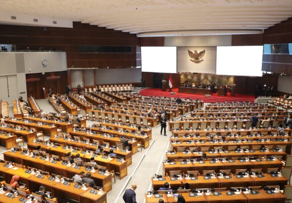 2025-09-18-badan-pusat-statistik-63-anggota-dpr-lulusan-sma-211-tak-cantumkan-latar-belakang-pendidikan